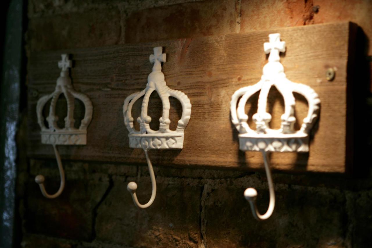 The Crown At Playhatch Reading Exteriör bild